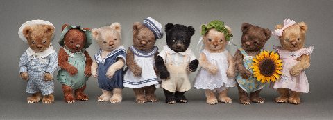 R. John Wright's Toddler Bears